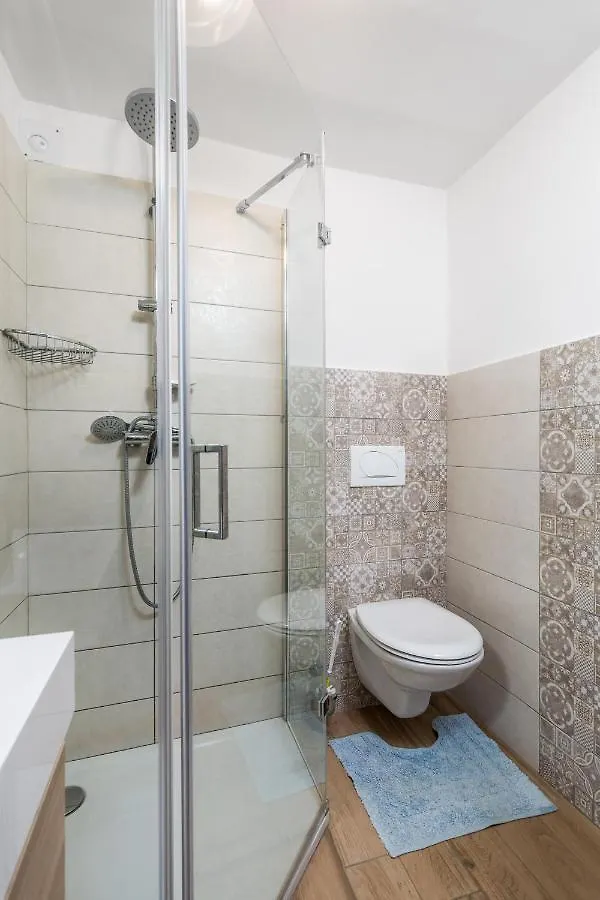 Apartments & Rooms Ribaric Lovran 3*,  Κροατία