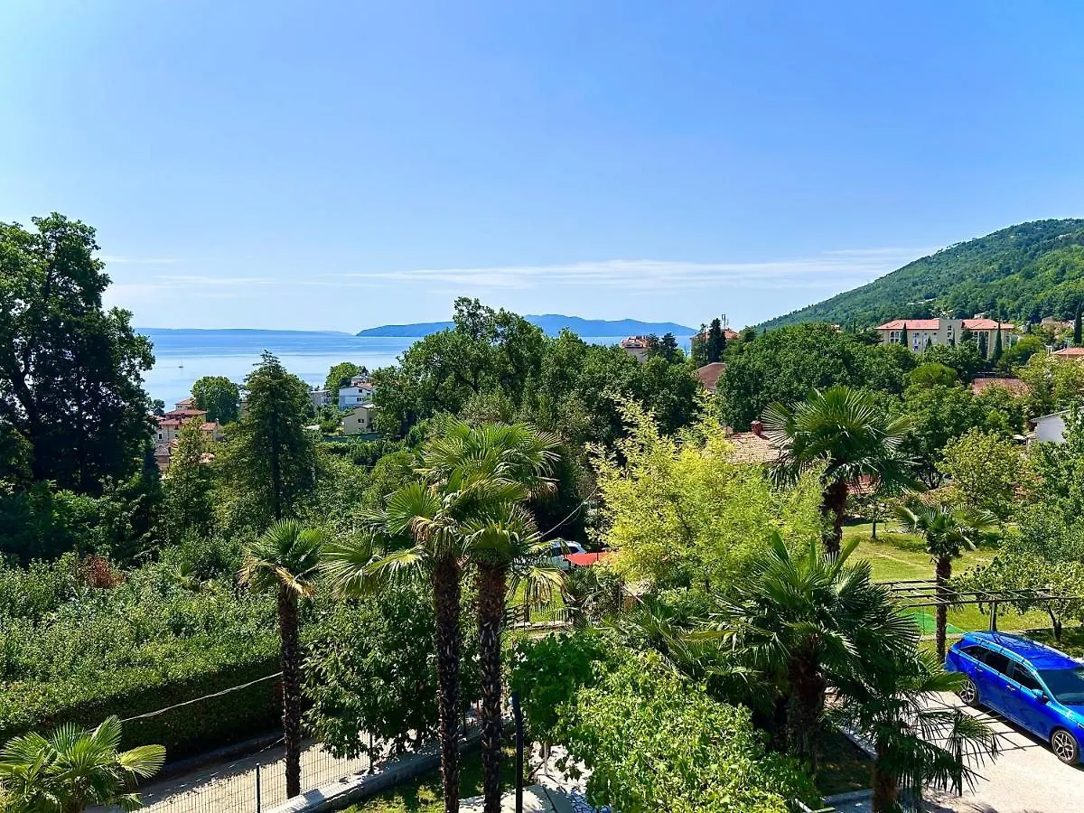 Apartments & Rooms Ribaric Lovran Πανσιόν